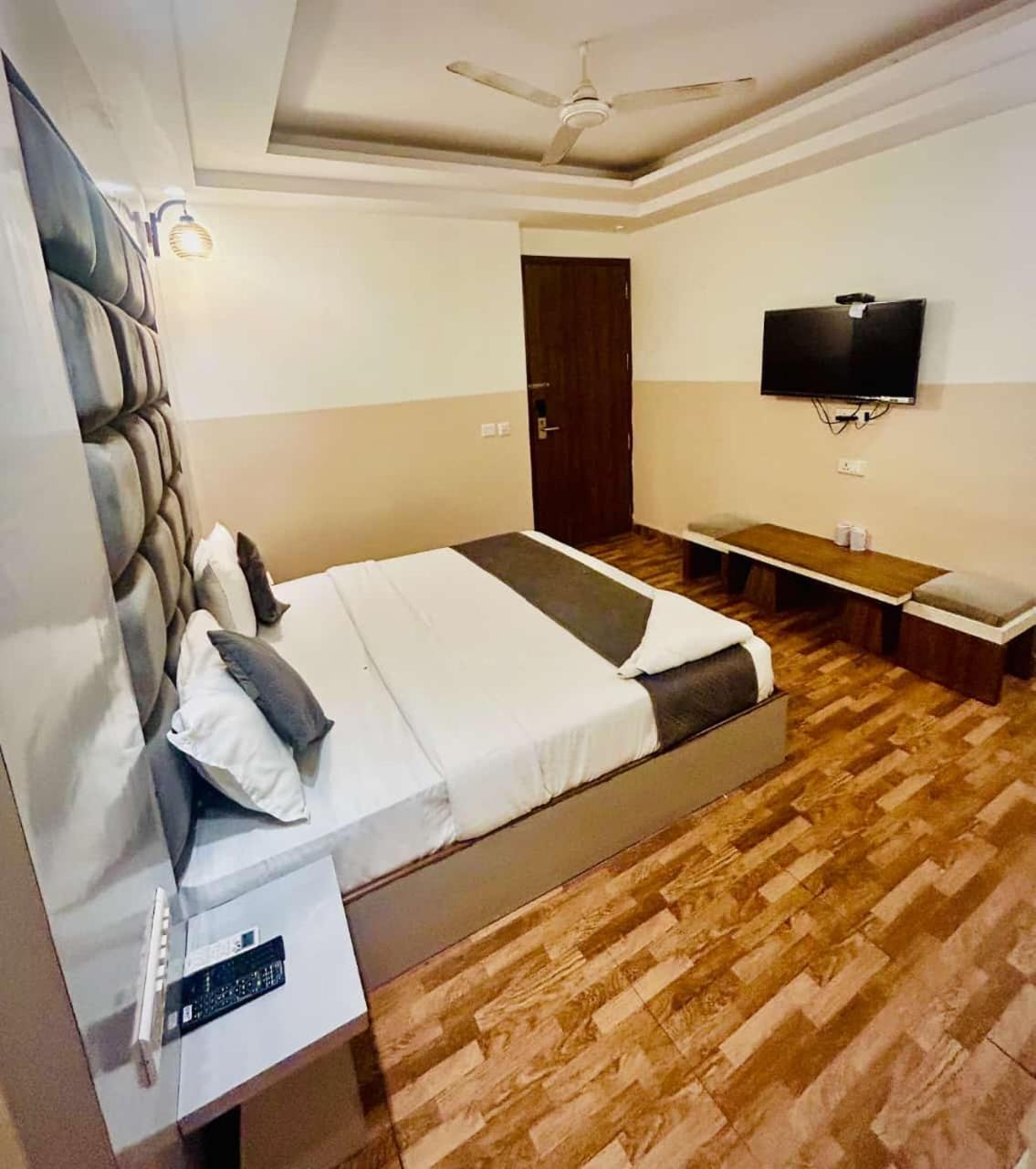 ניו דלהי Hotel Airport City מראה חיצוני תמונה